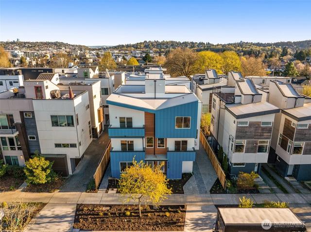 2647 NW B Nw 63rd St, Seattle, WA 98107