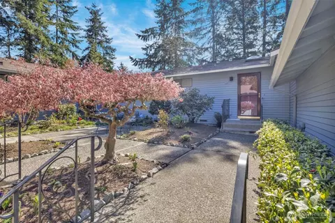 1119 S 249th Pl, Des Moines, WA 98198