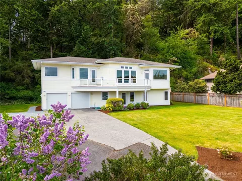 837 Shoshone Dr, La Conner, WA 98257