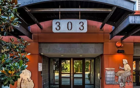 303 23rd Ave S #304, Seattle, WA 98144
