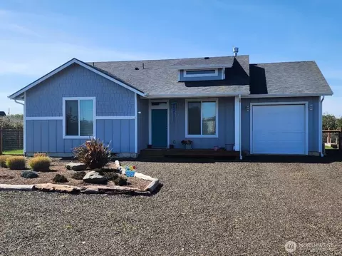 1269 Storm King Ave SW, Ocean Shores, WA 98569