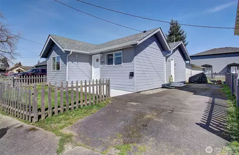 605 Mill St, Kelso, WA 98626