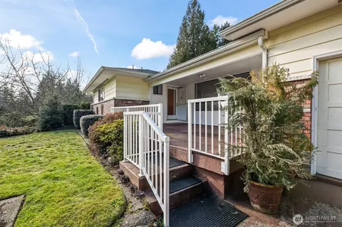 14516 SE 178th Pl, Renton, WA 98058