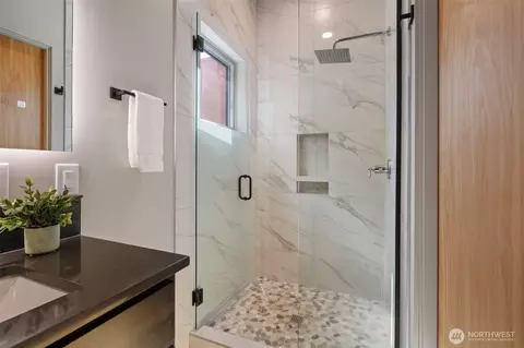 Bath - 30108 NE Spud Mountain Rd, Camas, WA 98607 photo 2 of 6