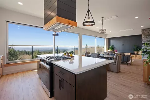 Kitchen - 30108 NE Spud Mountain Rd, Camas, WA 98607 photo 3 of 4
