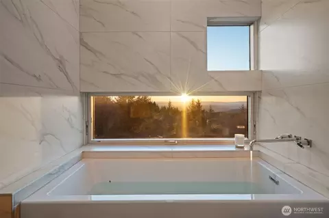 Bath - 30108 NE Spud Mountain Rd, Camas, WA 98607 photo 5 of 6