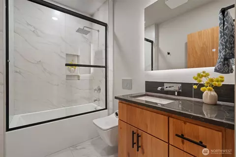 Bath - 30108 NE Spud Mountain Rd, Camas, WA 98607 photo 6 of 6