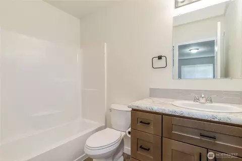 Bath - 506 Edith Ave, Walla Walla, WA 99362 photo 1 of 2