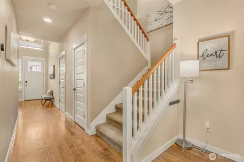 Entry Way - 3824 222nd Pl SE, Bothell, WA 98021 photo 2 of 2
