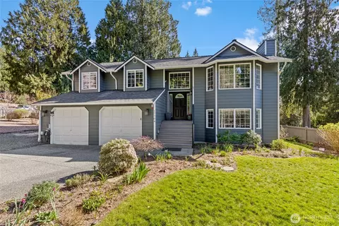 17704 Robinhood Ln, Snohomish, WA 98290