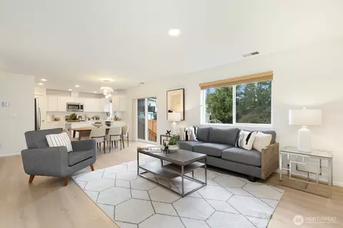 Living - 917 228th St SE, Bothell, WA 98021 photo 3 of 4
