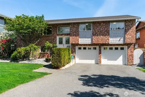 Exterior - 944 Maple St, Edmonds, WA 98020 photo 12 of 12