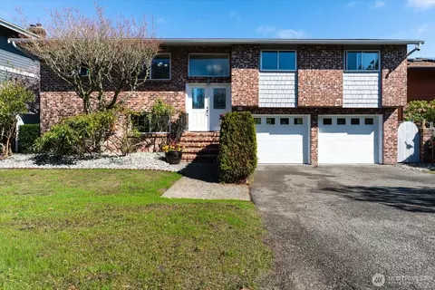 944 Maple St, Edmonds, WA 98020