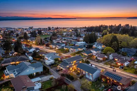 View/Area - 944 Maple St, Edmonds, WA 98020 photo 4 of 5