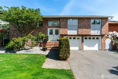 944 Maple St, Edmonds, WA 98020