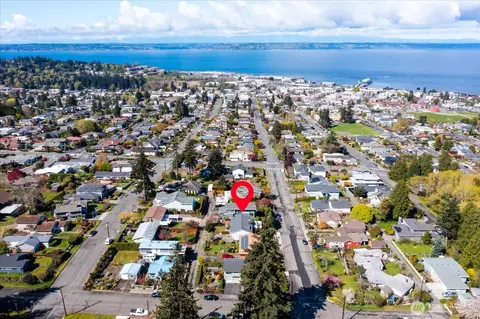 View/Area - 944 Maple St, Edmonds, WA 98020 photo 3 of 5