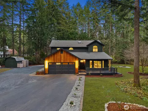 1182 SE Irish Ct, Port Orchard, WA 98367