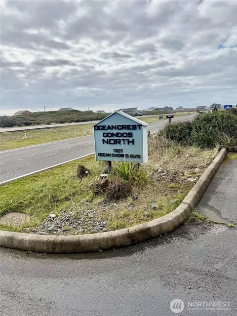 1307 Ocean Shores Blvd SW #N14, Ocean Shores, WA 98569