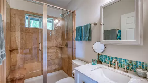 Bath - 79 Judd Cove Rd, Eastsound, WA 98245 photo 1 of 2