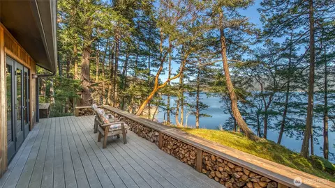 79 Judd Cove Rd, Eastsound, WA 98245