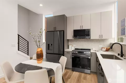 Kitchen - 730 A Broadway E, Seattle, WA 98102 photo 1 of 3