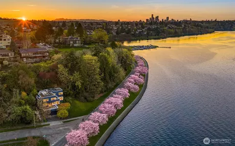 3903 48th Ave S, Seattle, WA 98118