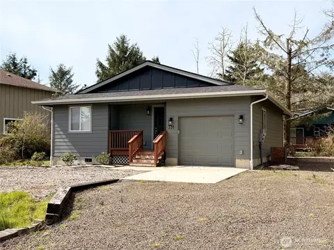 331 Olympic Vw NE, Ocean Shores, WA 98569