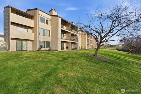 303 Gage Blvd #322, Richland, WA 99352
