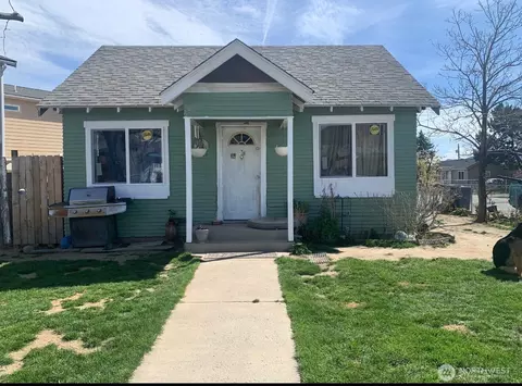 933 Methow St, Wenatchee, WA 98801