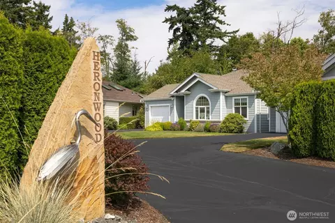 504 Creekbend Ln, Bellingham, WA 98226