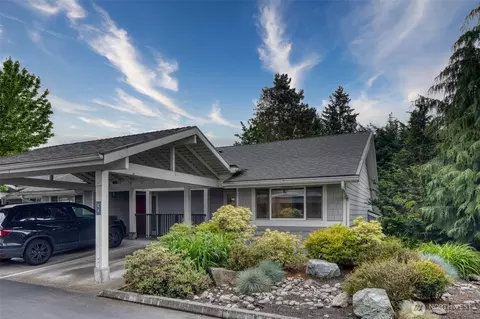 15208 NE 8th St #C4, Bellevue, WA 98007