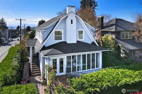 901 11th Ave E, Seattle, WA 98102