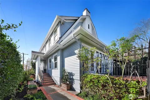 Exterior - 901 11th Ave E, Seattle, WA 98102 photo 2 of 7