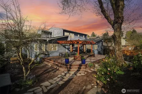 1017 N 31st St, Renton, WA 98056