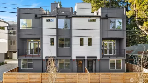 18017 2nd Ave NE #B, Seattle, WA 98155