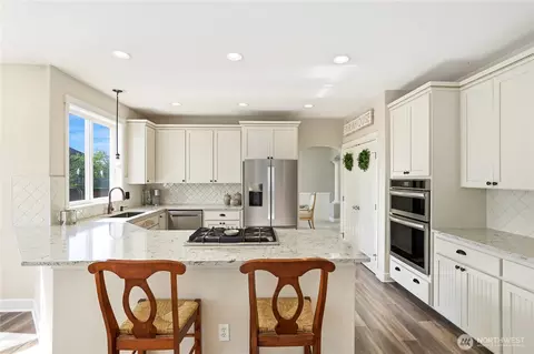 Kitchen - 14713 144th Avenue Ct E, Orting, WA 98360 photo 3 of 4