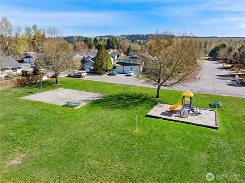 View/Area - 14713 144th Avenue Ct E, Orting, WA 98360 photo 4 of 6