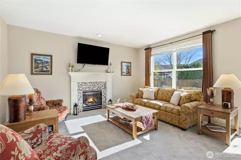 Living - 14713 144th Avenue Ct E, Orting, WA 98360 photo 3 of 6