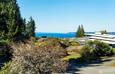 741 S 295th Pl, Federal Way, WA 98003