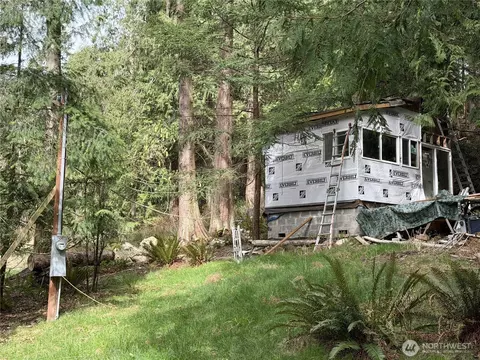 7670 Holiday Blvd, Anacortes, WA 98221