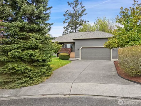 19766 Garnet Ct NE, Poulsbo, WA 98370