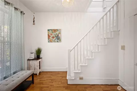 Entry Way - 1909 24th St, Everett, WA 98201 photo 1 of 1