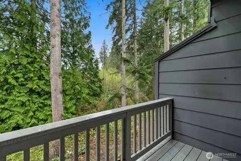 Exterior - 13117 3rd Ave SE #J2, Everett, WA 98208 photo 3 of 4