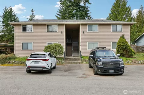 11214 126th Avenue Ct E, Puyallup, WA 98374
