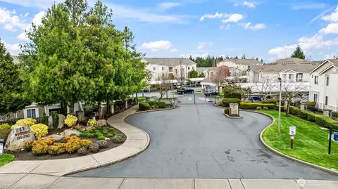 10016 186th Pl E #104, Puyallup, WA 98375