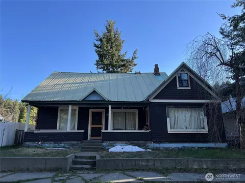 136 4th St, Roslyn, WA 98941