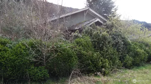 611 Adams Ave, Morton, WA 98356