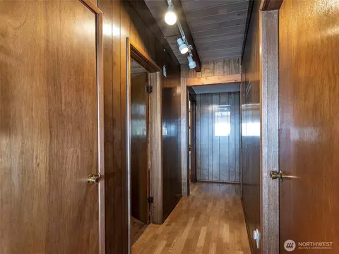 Entry Way - 26 E Port Gardner Dr, Everett, WA 98206 photo 1 of 1
