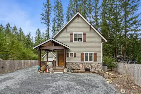 103 Mountain View Ln S, Packwood, WA 98361