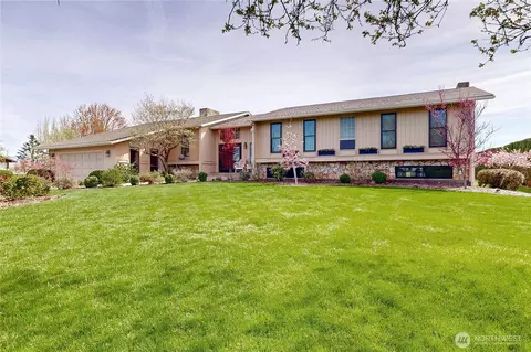 1965 Gray Lynn Dr, Walla Walla, WA 99362